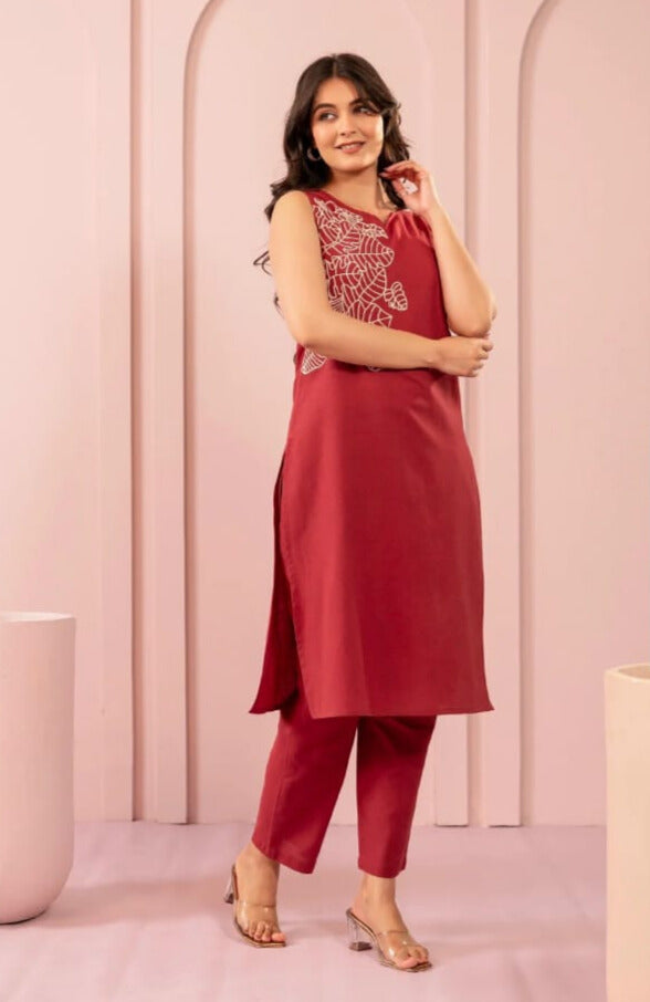 EMBROIDERED KURTA SET | MAROON