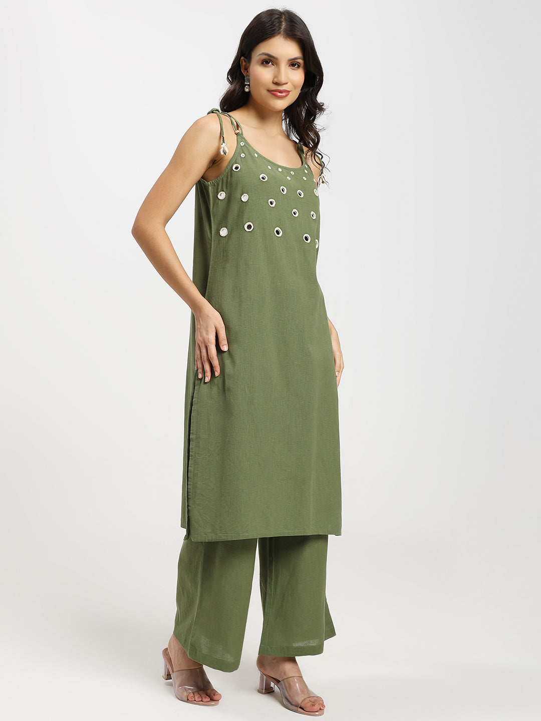 Mirror and seashell embellished kurta set with adjustable tie-up shoulders – 2 pieces | Green
