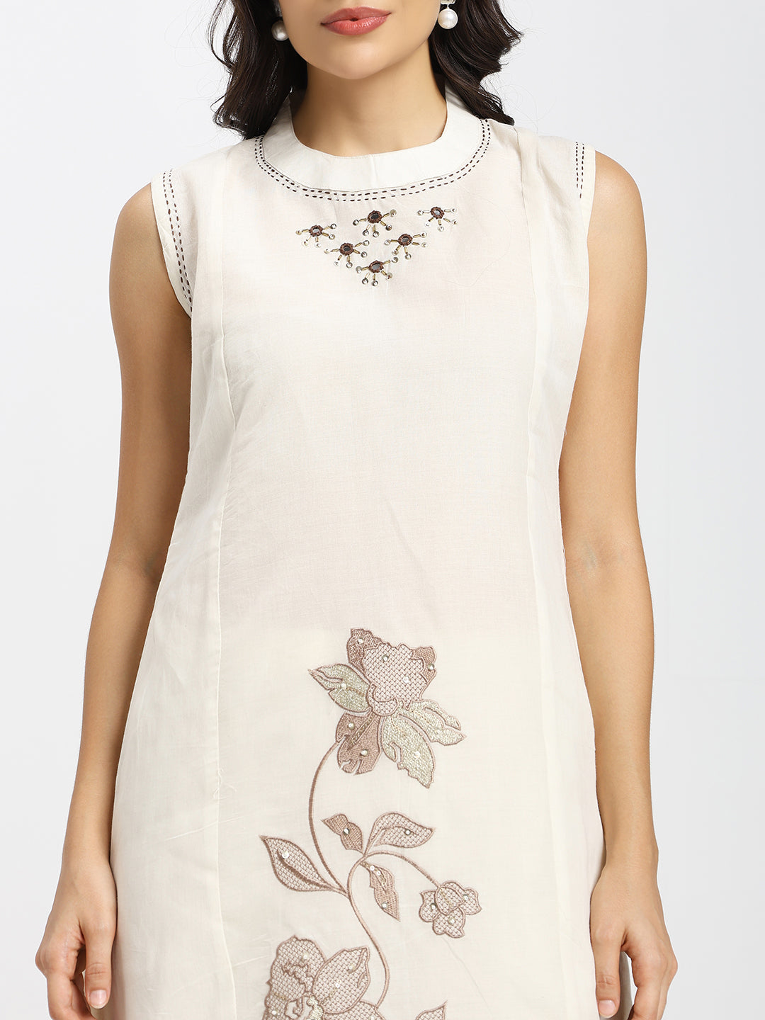 3-Piece Sleeveless Kurta Set with Intricate Golden Thread Embroidery