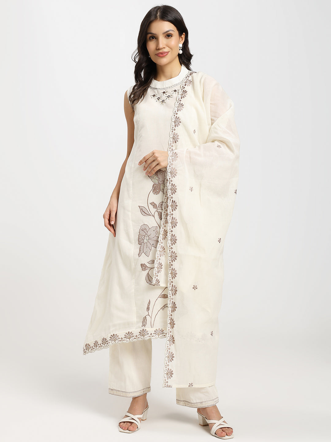 3-Piece Sleeveless Kurta Set with Intricate Golden Thread Embroidery