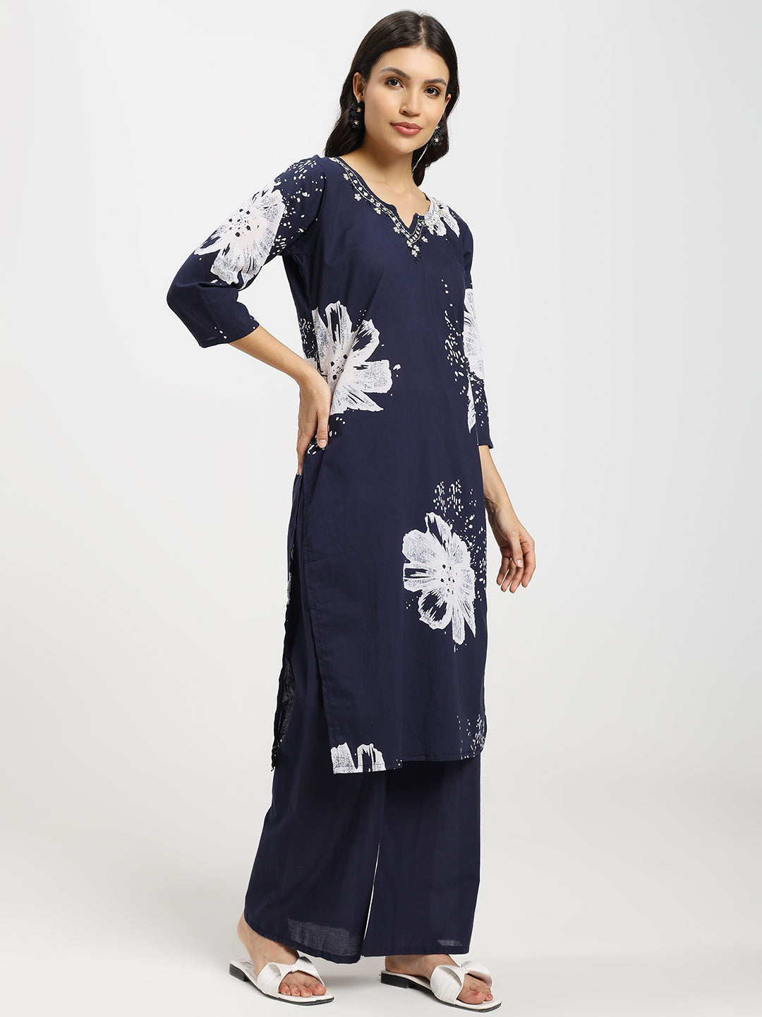 Jaipur-Printed Navy Blue Floral Kurta Set with Dupatta and Bottom (3PC)