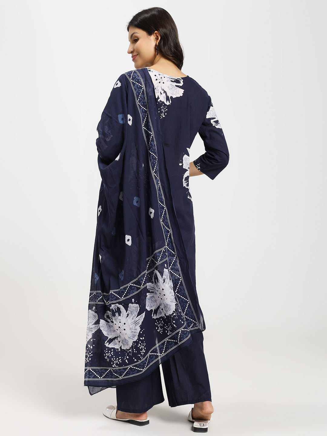 Jaipur-Printed Navy Blue Floral Kurta Set with Dupatta and Bottom (3PC)
